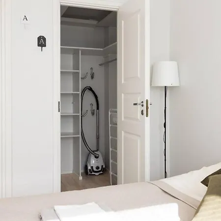 Modern One Bedroom For Six In Kallio Apartament